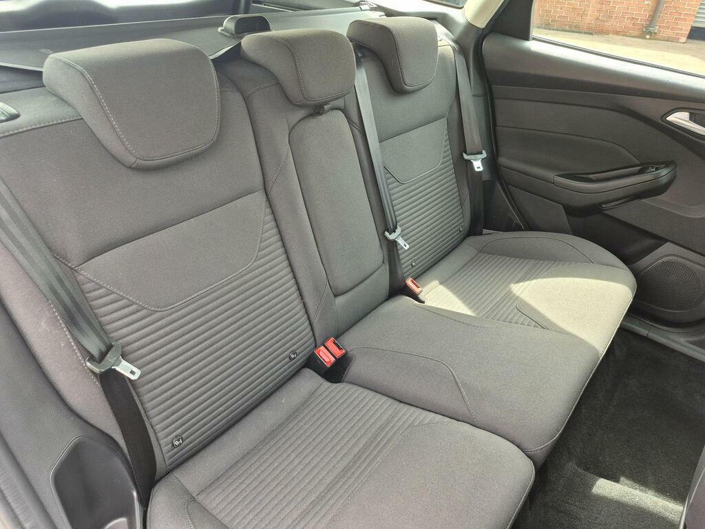 Ford Focus 1.5 Tdci Zetec Hatchback Euro 6 Black #20