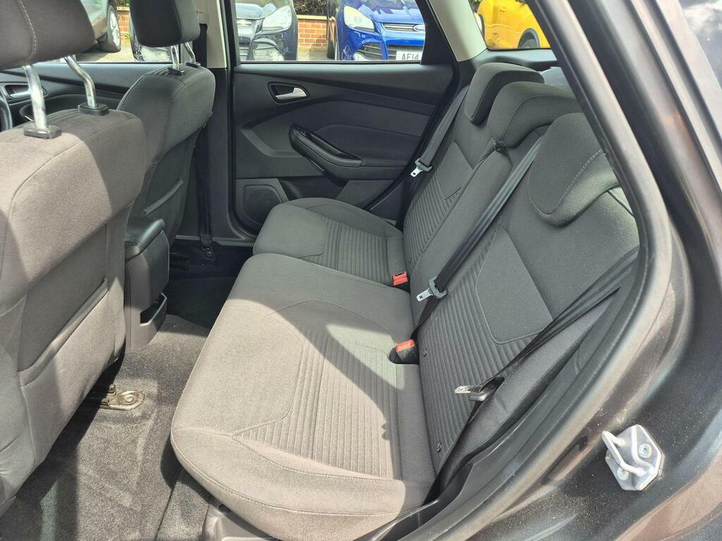 Ford Focus 1.5 Tdci Zetec Hatchback Euro 6 Black #23