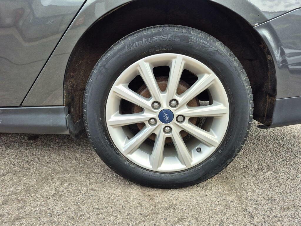 Ford Focus 1.5 Tdci Zetec Hatchback Euro 6 Black #33