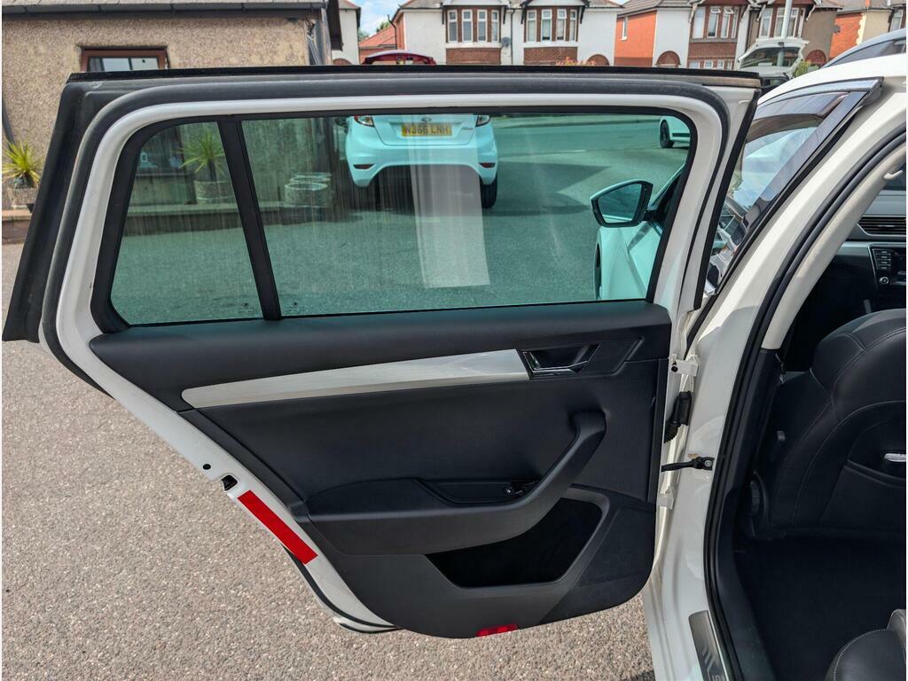 Skoda Superb 2.0 Tdi Se L Executive Euro 6 Ss Grey #33