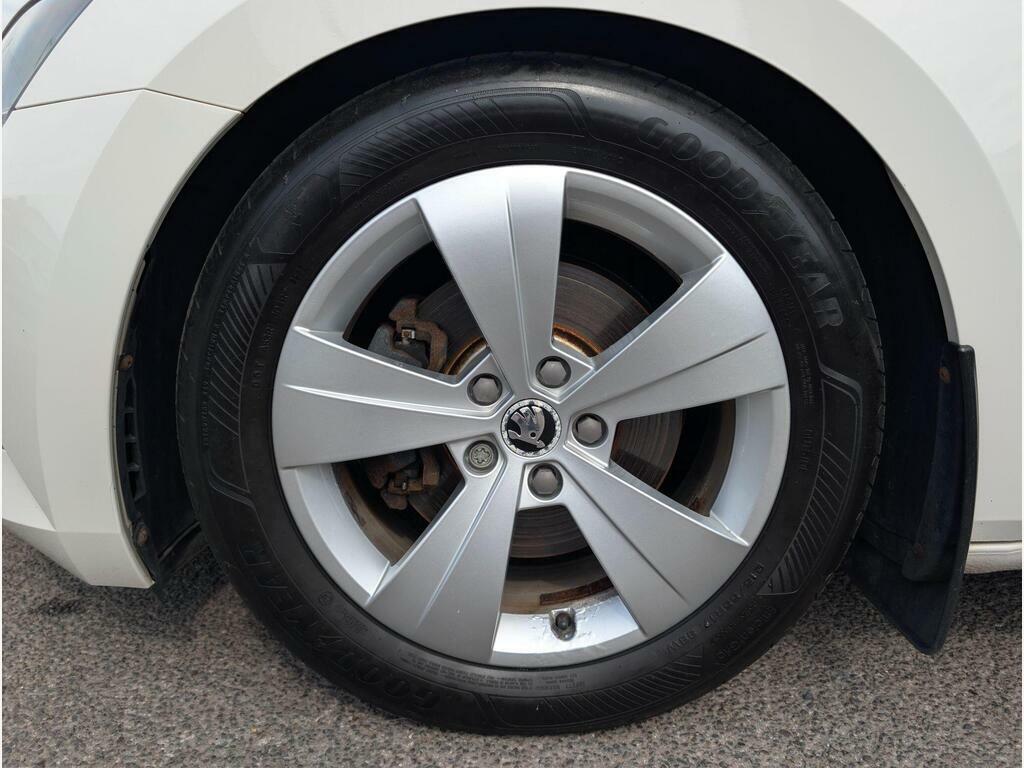 Skoda Superb 2.0 Tdi Se L Executive Euro 6 Ss Grey #45