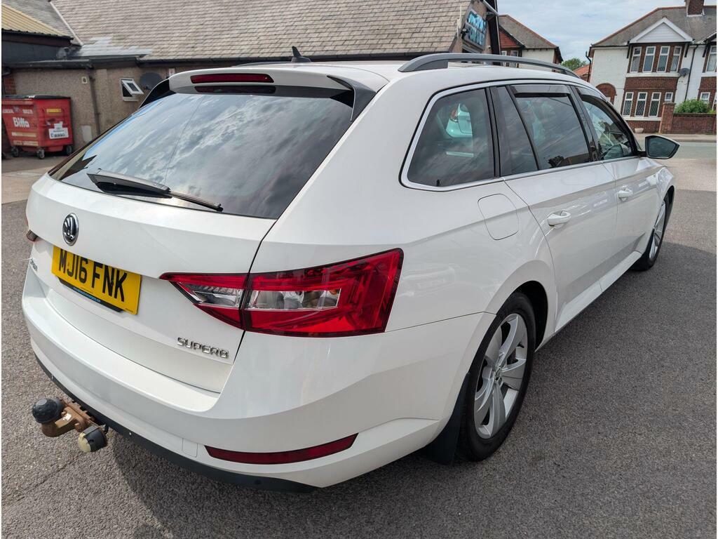 Skoda Superb 2.0 Tdi Se Business Euro 6 S S White #6