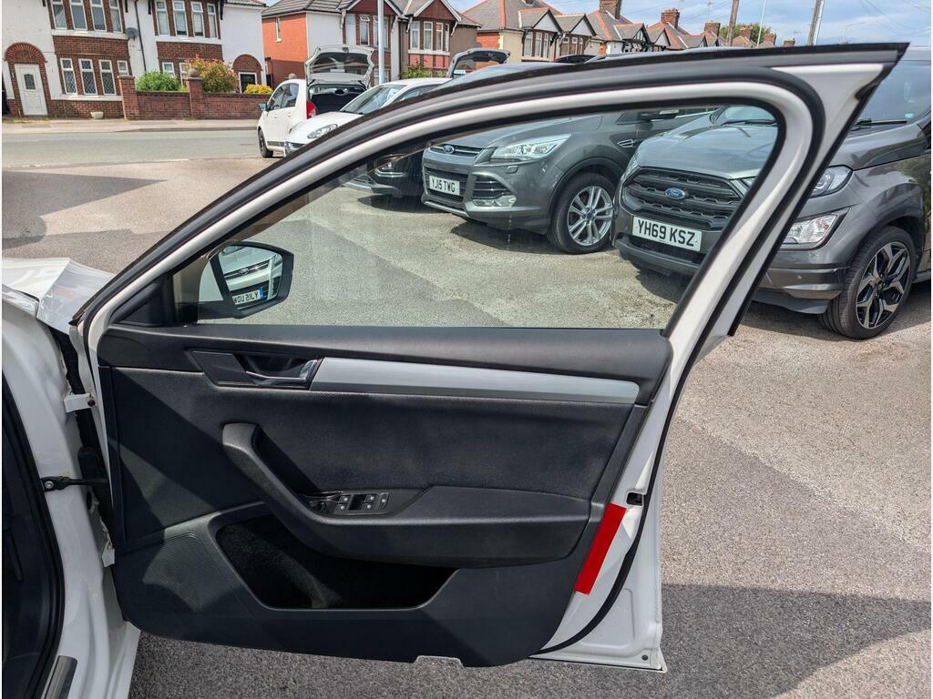 Skoda Superb 2.0 Tdi Se L Executive Euro 6 Ss Grey #21