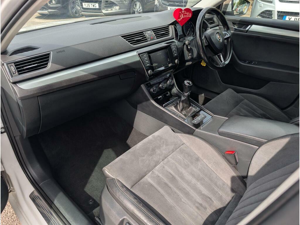 Skoda Superb 2.0 Tdi Se L Executive Euro 6 Ss Grey #35