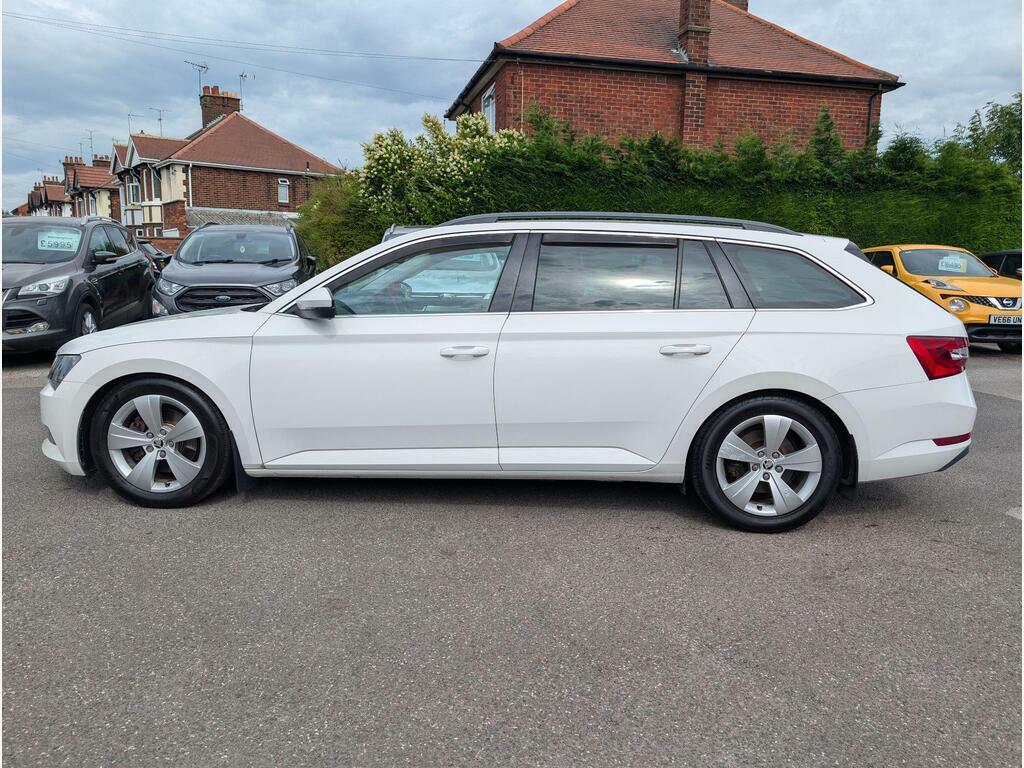 Skoda Superb 2.0 Tdi Se Business Euro 6 S S White #2