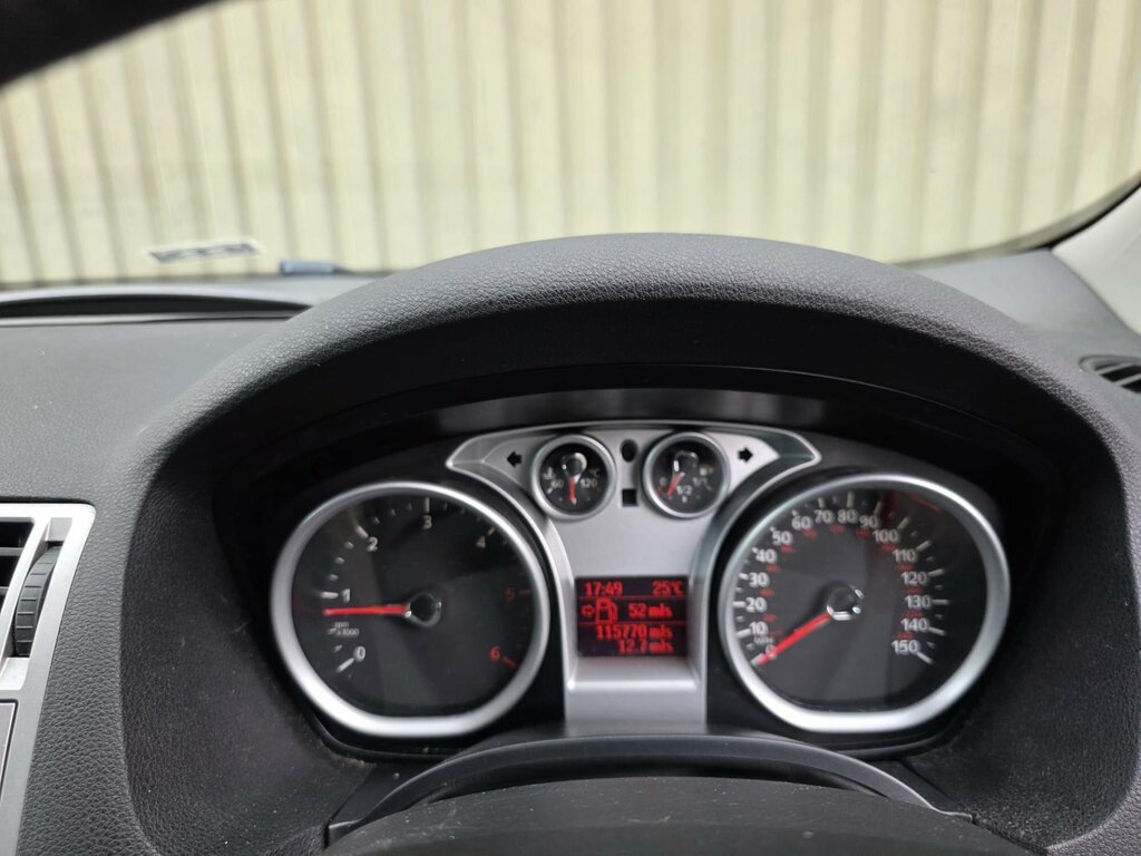 Ford Kuga 2.0 Titanium Tdci 2Wd 138 Bhp Brown #36