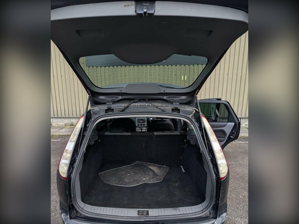 Ford Focus 1.6 Titanium PN11XRC Black #4