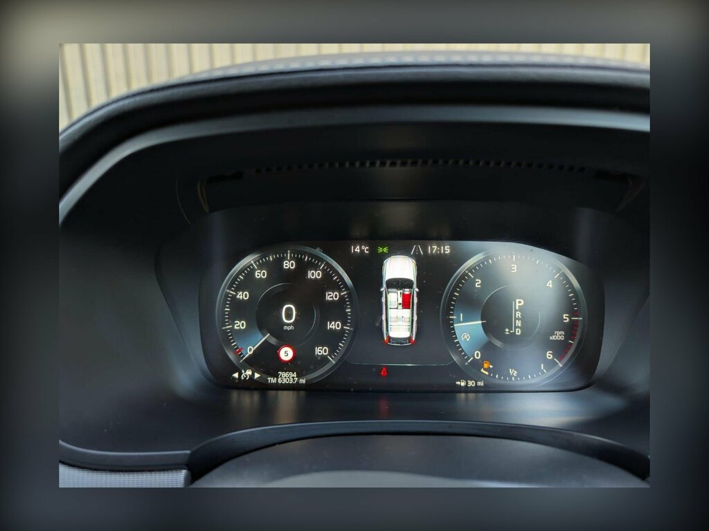 Volvo V90 T4 Momentum Plus Winter Pack Black #34