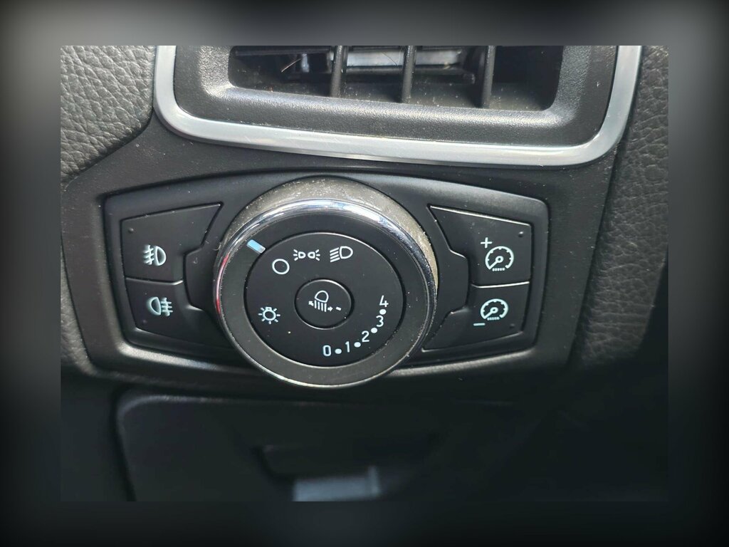 Ford Focus 1.6 Titanium Euro 5 Silver #21