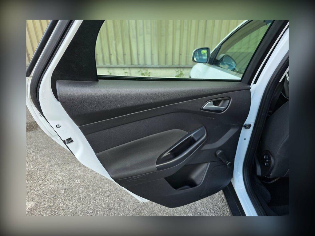 Ford Focus 1.6 Titanium Euro 5 Silver #8