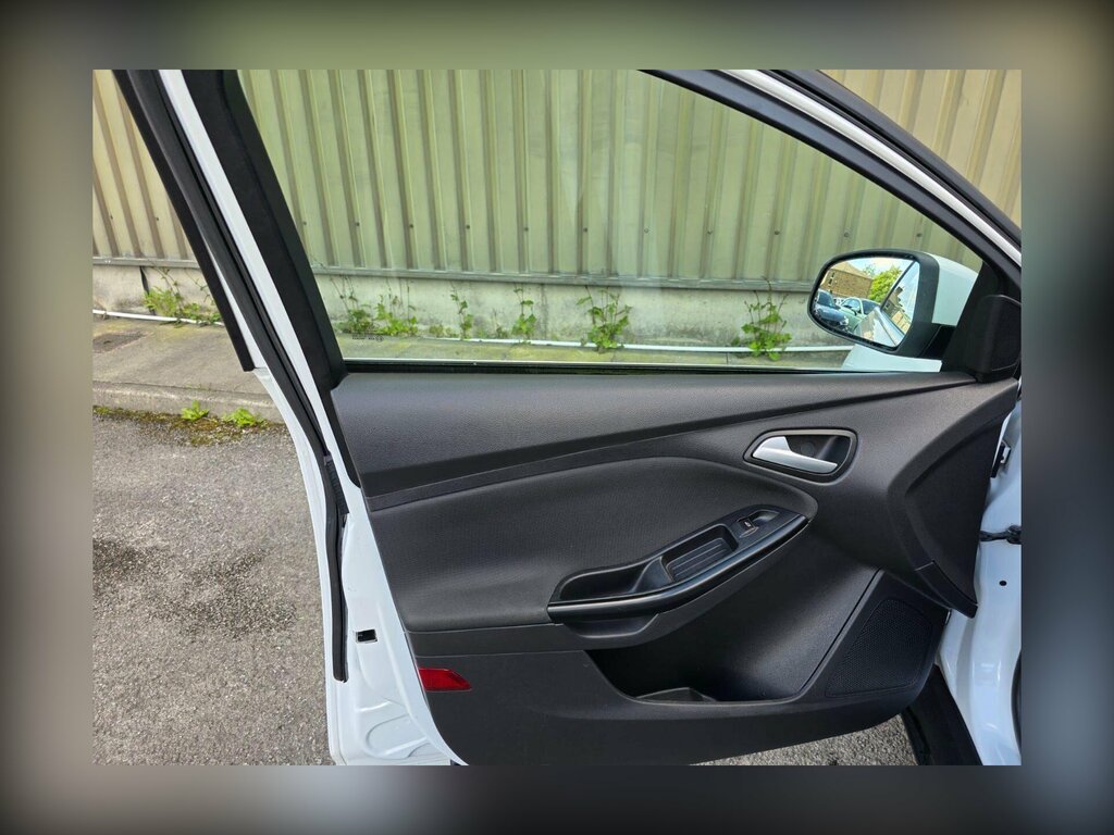 Ford Focus 1.6 Titanium Euro 5 Silver #11