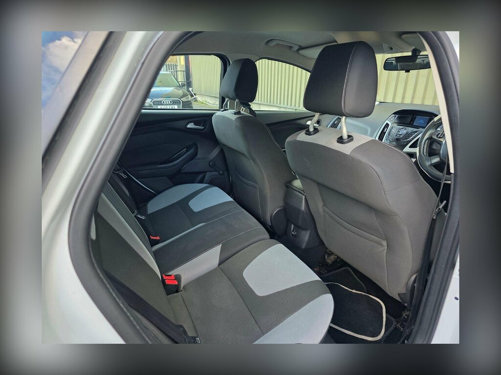 Ford Focus 1.6 Zetec Euro 5 White #6