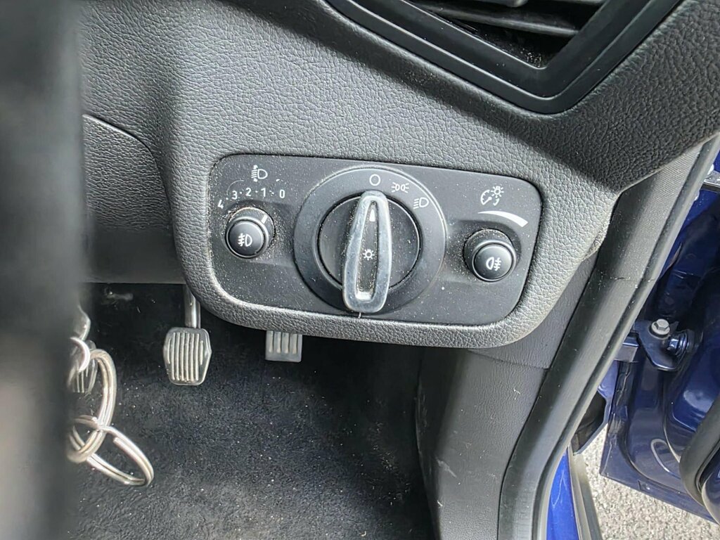 Ford C-Max 1.0T Ecoboost Titanium X Mpv Eur Blue #31