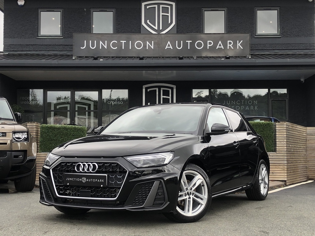 Audi A1 Tfsi S Line Black #2