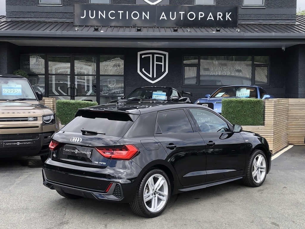 Audi A1 Tfsi S Line Black #6