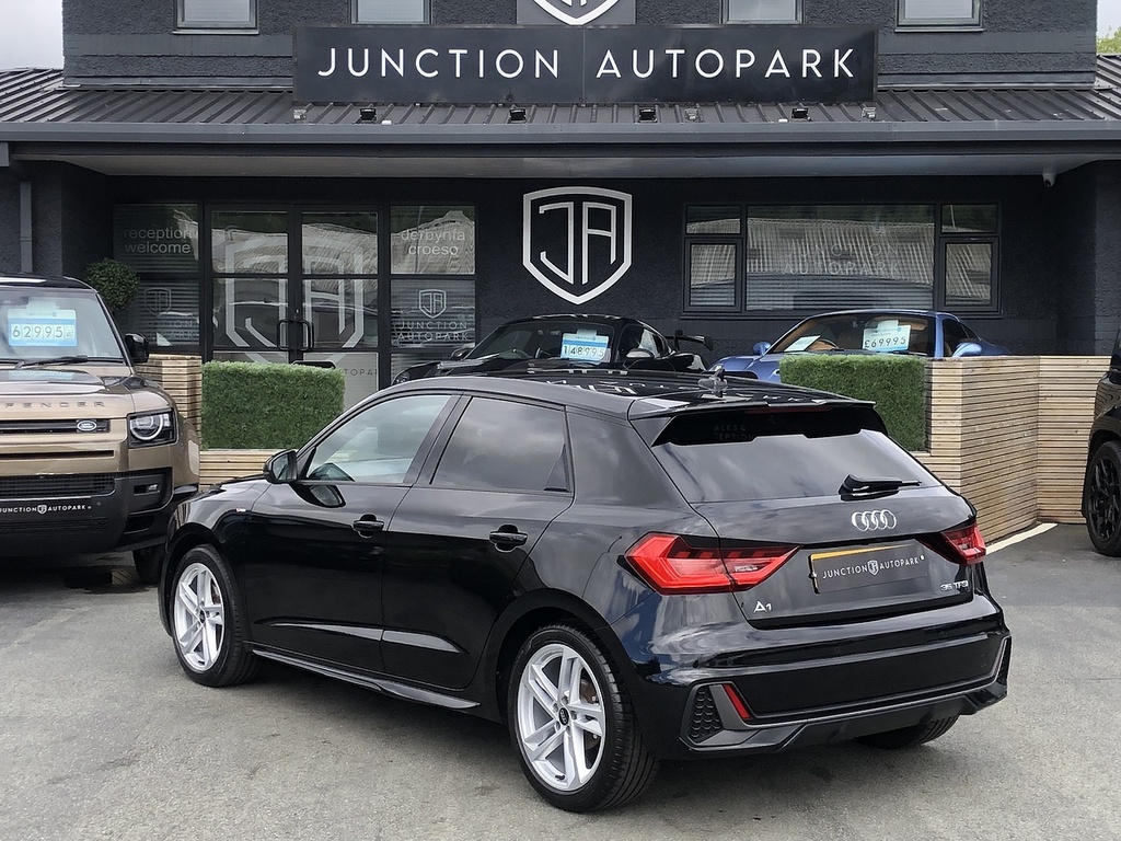 Audi A1 Tfsi S Line Black #3