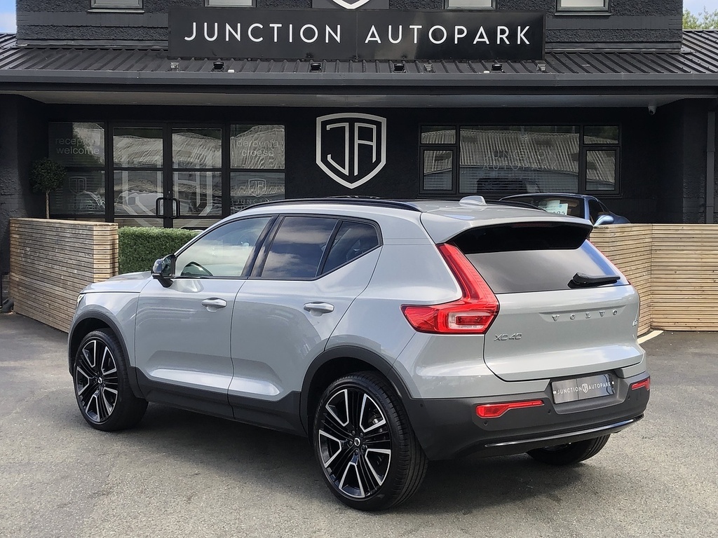 Volvo XC40 B3 Mhev Ultra Dark DE25XCM Grey #3