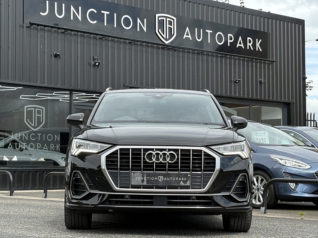 Audi Q3 Tfsi Cod S Line Black #6