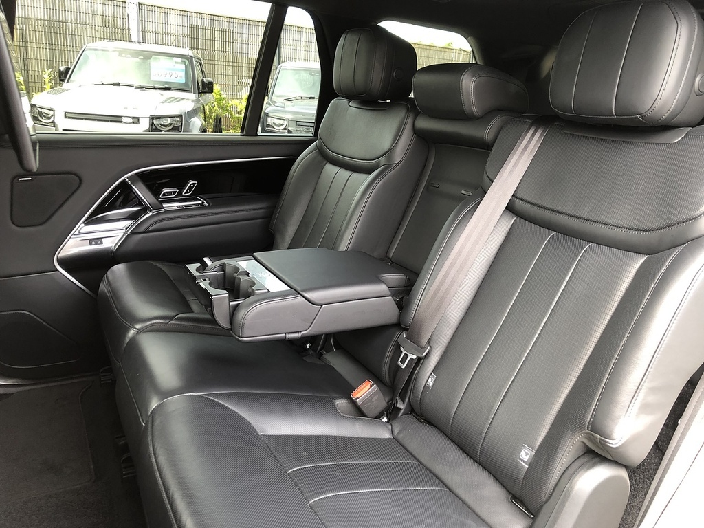 Land Rover Range Rover Hse Black #36