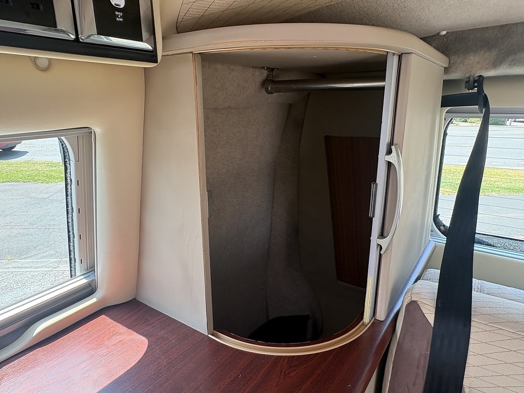 Volkswagen Transporter 2.5 Tdi T28 Camper Conversion Silver #24