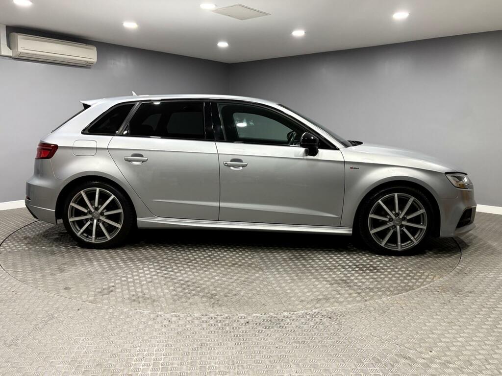Audi A3 1.5 Tfsi Cod Black Edition Sportback Euro 6 Ss SV18HCS Silver #2