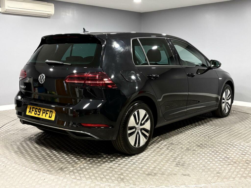 Volkswagen e-Golf 35.8Kwh E-golf Black #3