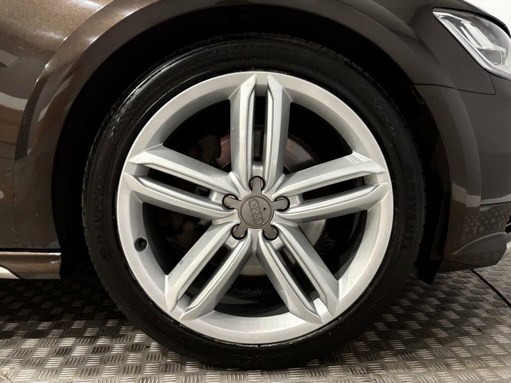 Audi A6 Allroad Allroad 2014 64 White #49