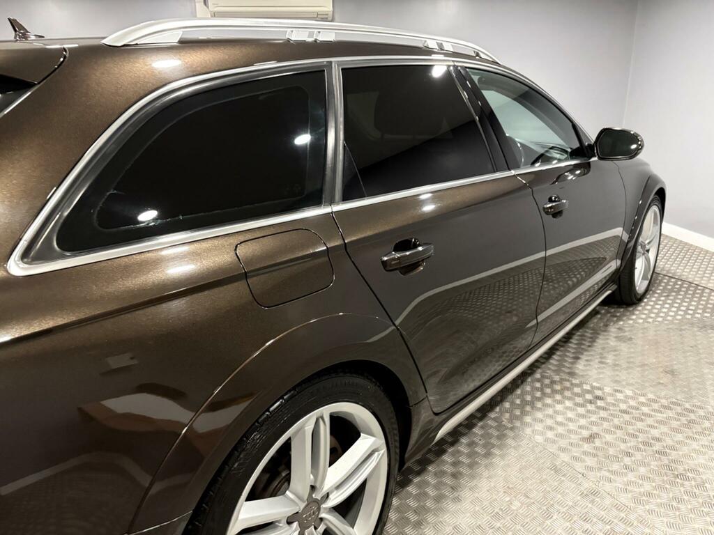 Audi A6 Allroad Allroad 2014 64 White #47