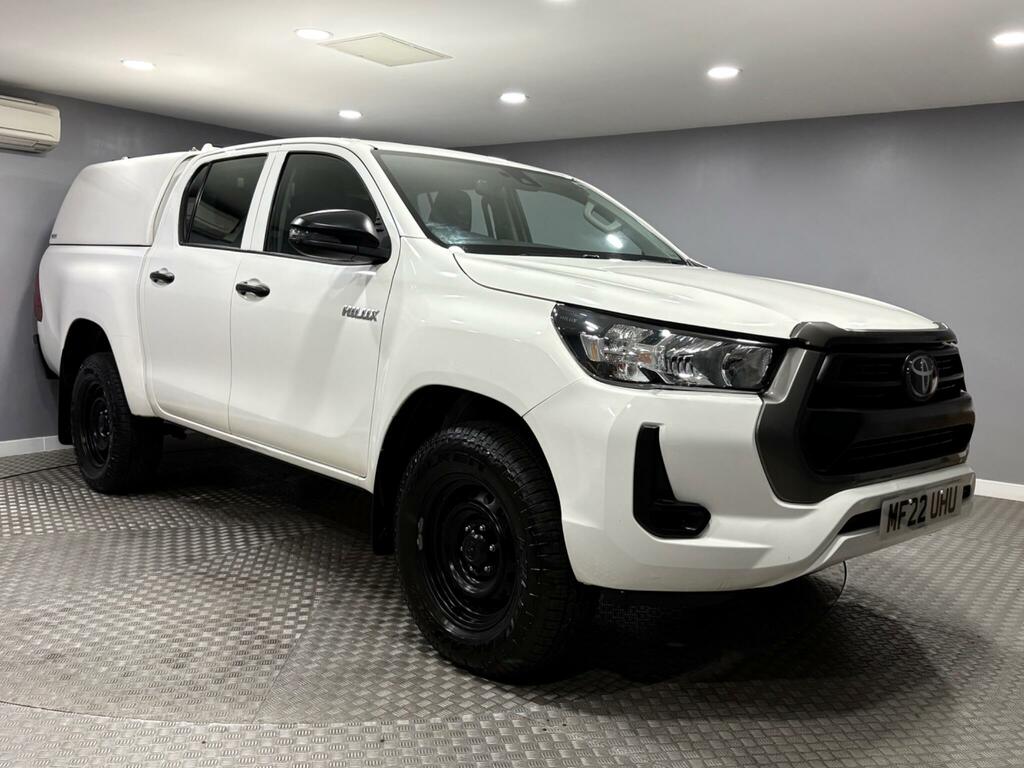 Toyota HILUX 2.4 D-4d Active Extra Cab Pickup 4Wd Euro 6 Ss MF22UHU White