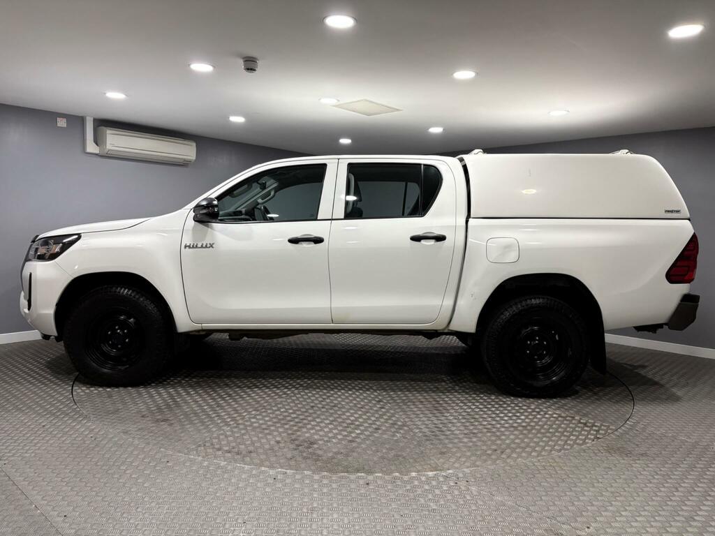 Toyota HILUX 2.4 D-4d Active Extra Cab Pickup 4Wd Euro 6 Ss MF22UHU White #6