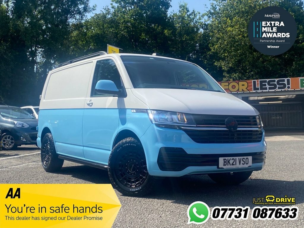 Volkswagen Transporter 2L Startline White