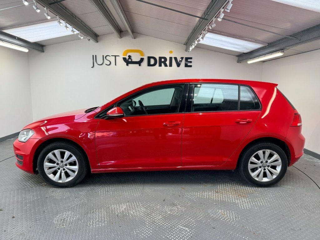 Volkswagen Golf 1.6L Se ND14OXC Red #4