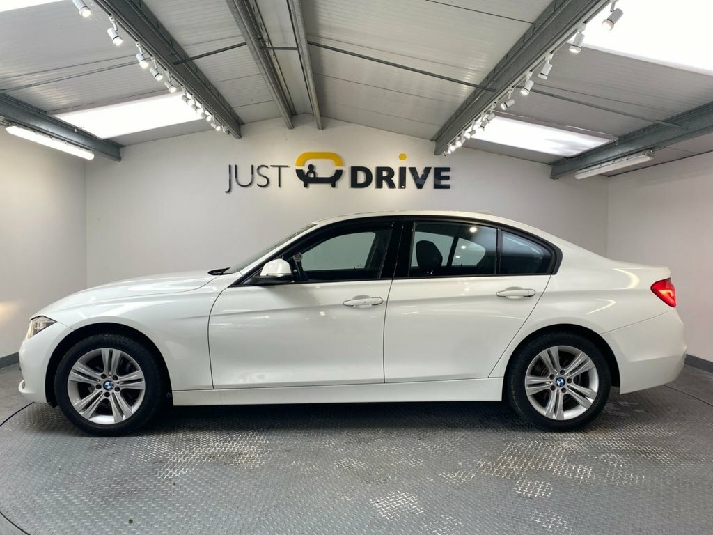 BMW 3 Series 2L Sport White #3