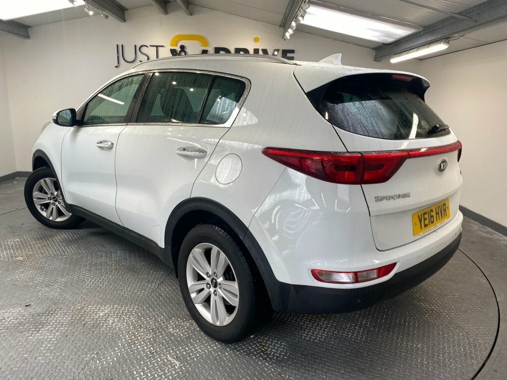 Kia Sportage 1.6L 2 White #3