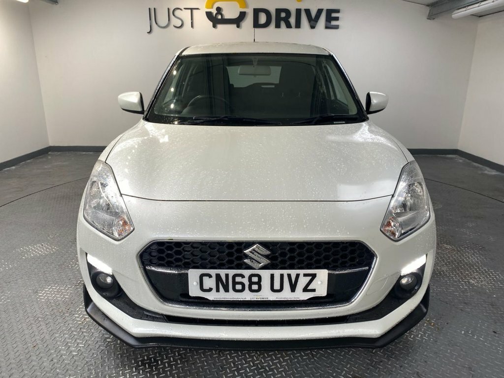 Suzuki Swift 1.2L Attitude White #4