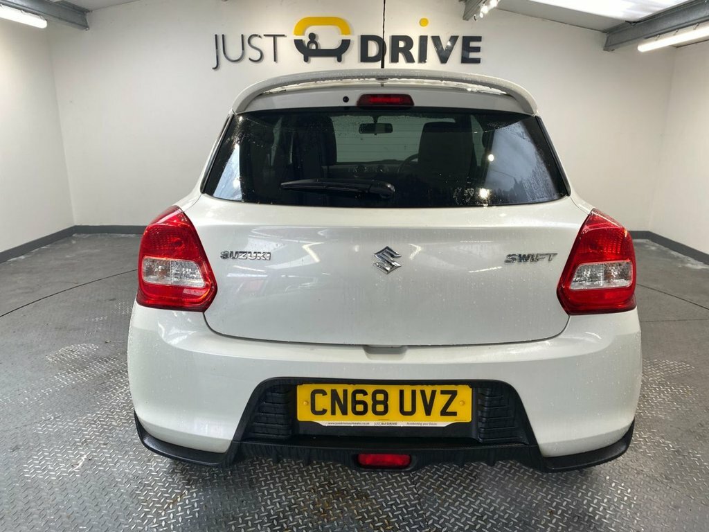 Suzuki Swift 1.2L Attitude White #6