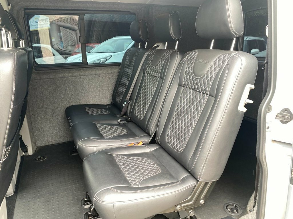 Volkswagen Transporter Sportline Combi White #21