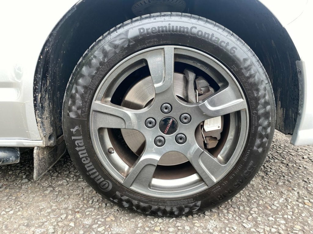 Volkswagen Transporter Sportline Combi White #10