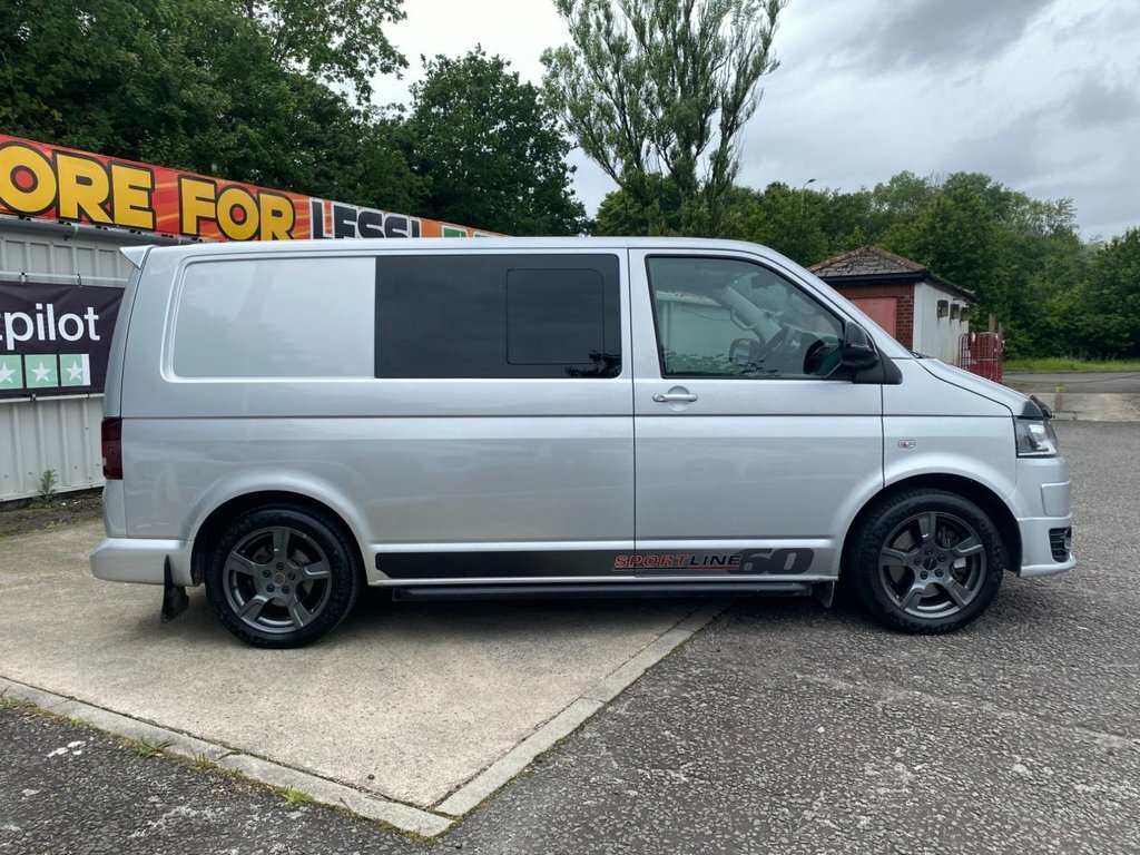 Volkswagen Transporter Sportline Combi White #7