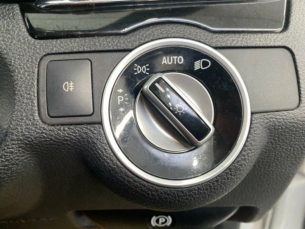 Mercedes-Benz E Class 2.1L E220 Cdi Blueefficiency Sport 170 Bhp Grey #24