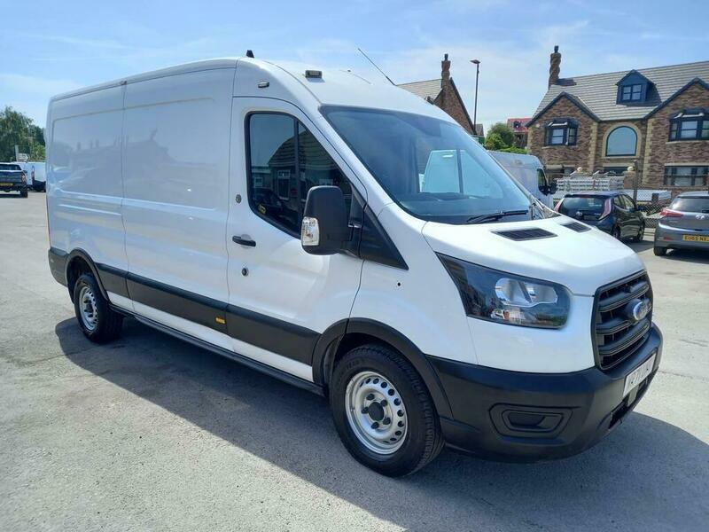 Ford Transit Custom 350 Leader P V WR71UWV White