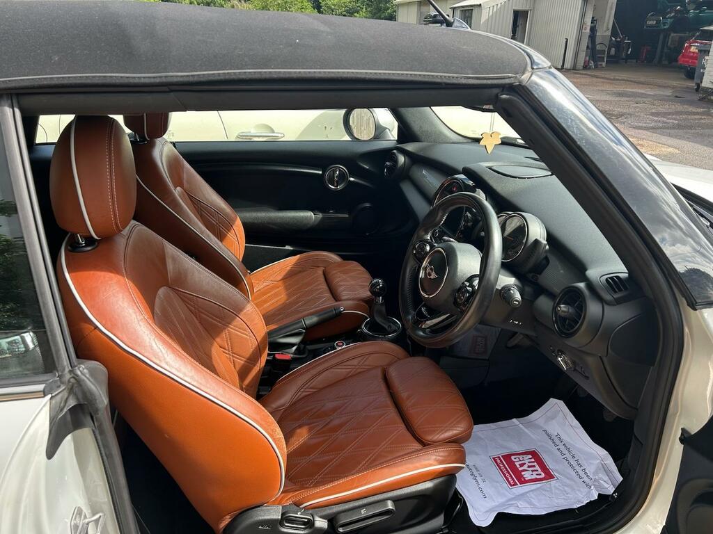 Mini Convertible 1.5 Cooper Silver #2
