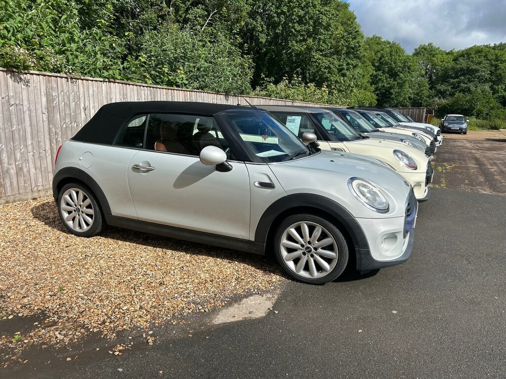 Mini Convertible 1.5 Cooper Silver