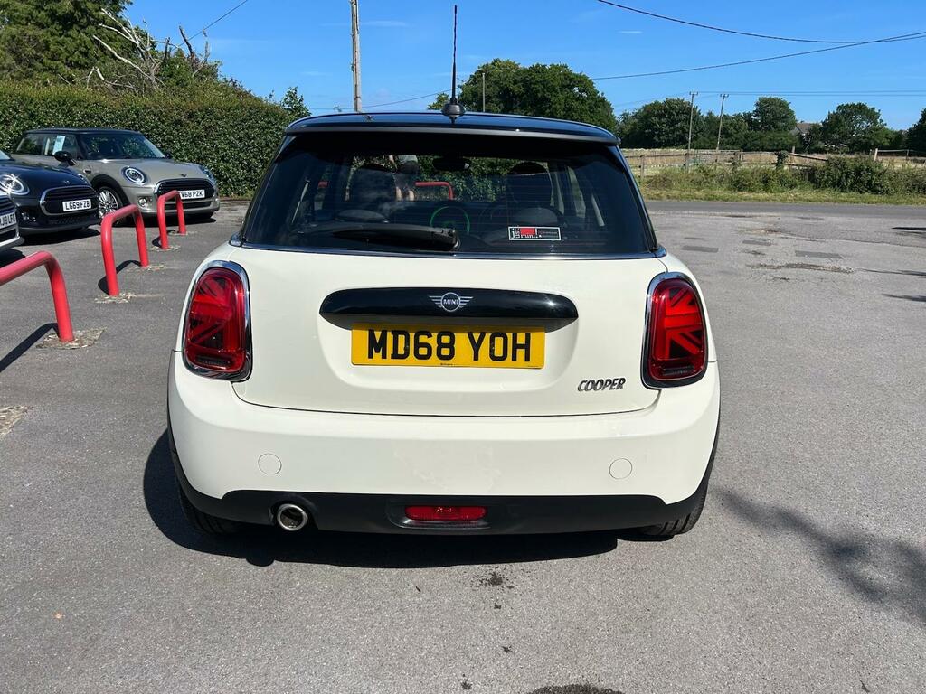 Mini Hatch 1.5 Cooper Classic II MD68YOH White #4