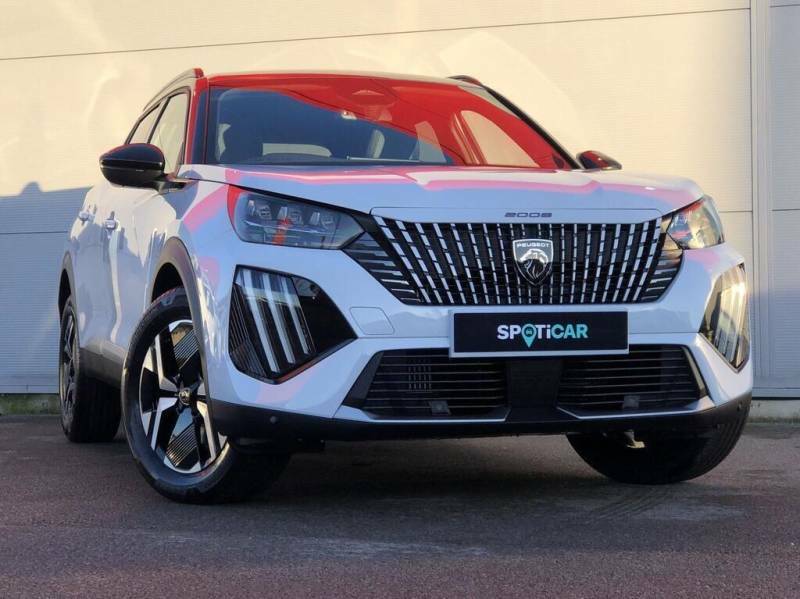 Peugeot e-2008 54Kwh Gt 7Kw Charger - White