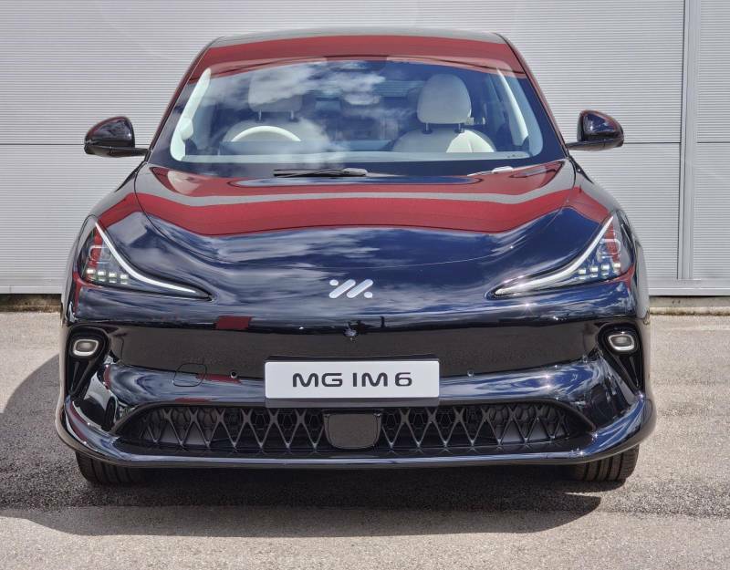 MG IM6 100Kwh Long Range Suv 407 Ps  #2