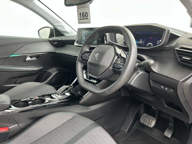 Peugeot e-208 Gt White #8