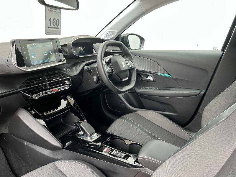 Peugeot e-208 Gt White #36