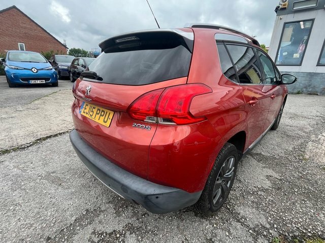 Peugeot 2008 1.2 Puretech Allure Euro 6 Red #6