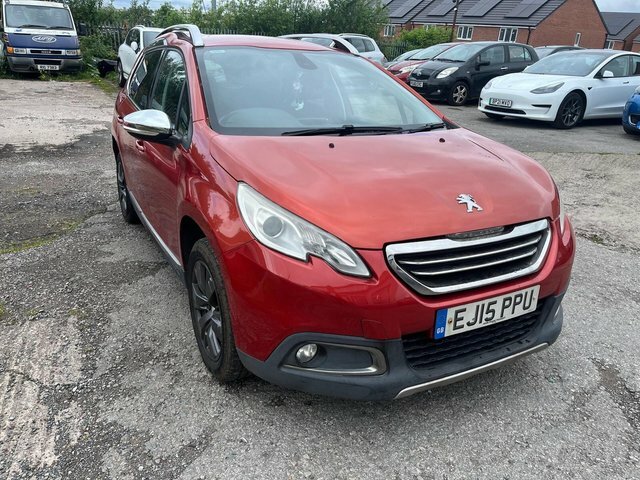 Peugeot 2008 1.2 Puretech Allure Euro 6 Red